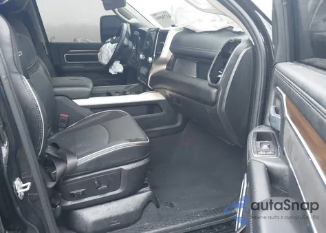 2024 Ram 2500 Laramie 4X4 6'4 Box z USA, uszkodzony, nr VIN 3C6UR5FL9RG375861